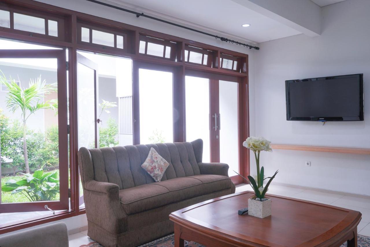 Mk House Tendean Jakarta Exterior photo